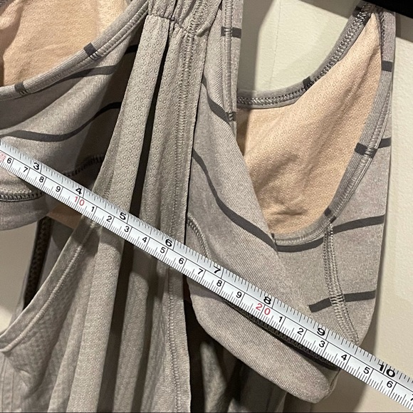 Lululemon No Limit Grey and Grey/Black Stripe Racerback Tank Top Women Sz Small - Picture 7 of 13